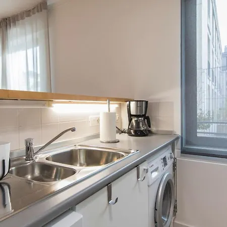 Lovelystay - Family-friendly Downtown * Lissabon