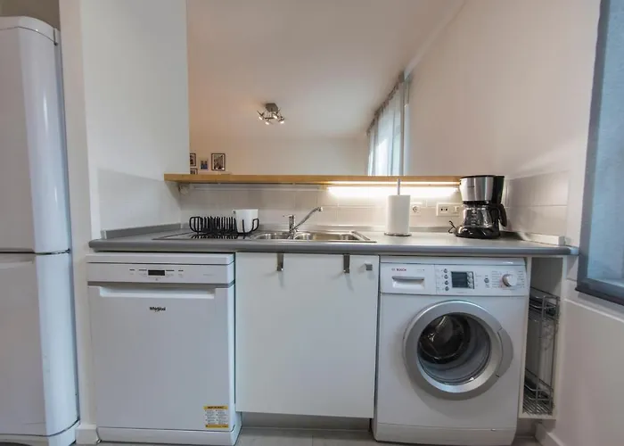 Lovelystay - Family-friendly Downtown * Лісабон